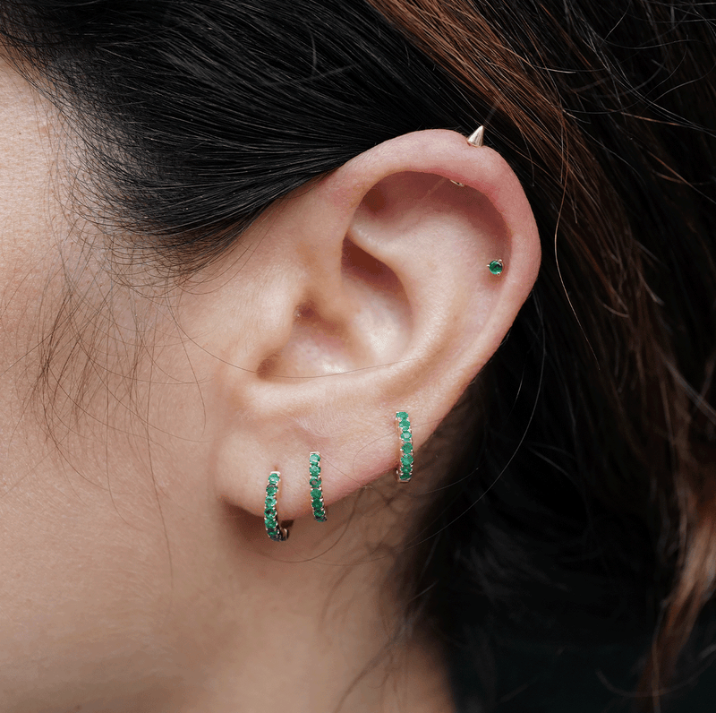 Petite Emerald Threaded Flat Back Earring .40GMS .06CT Single