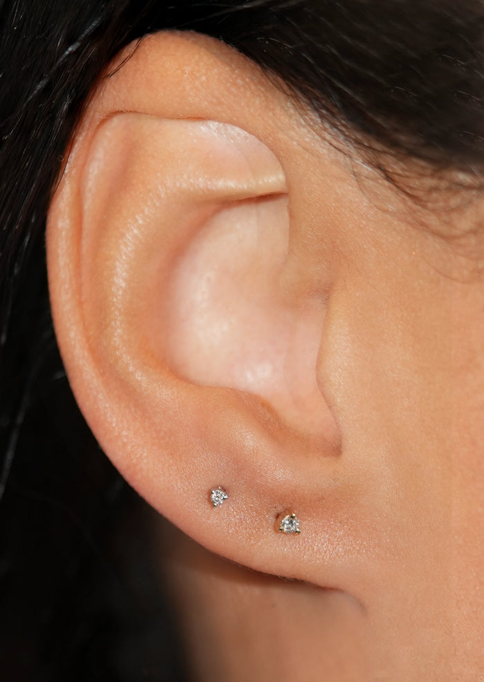 1.5mm Round Diamond Threaded Flat Back Earring | Single