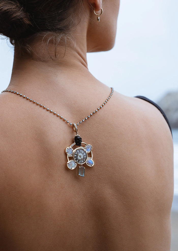Abyss Gatekeeper Pendant