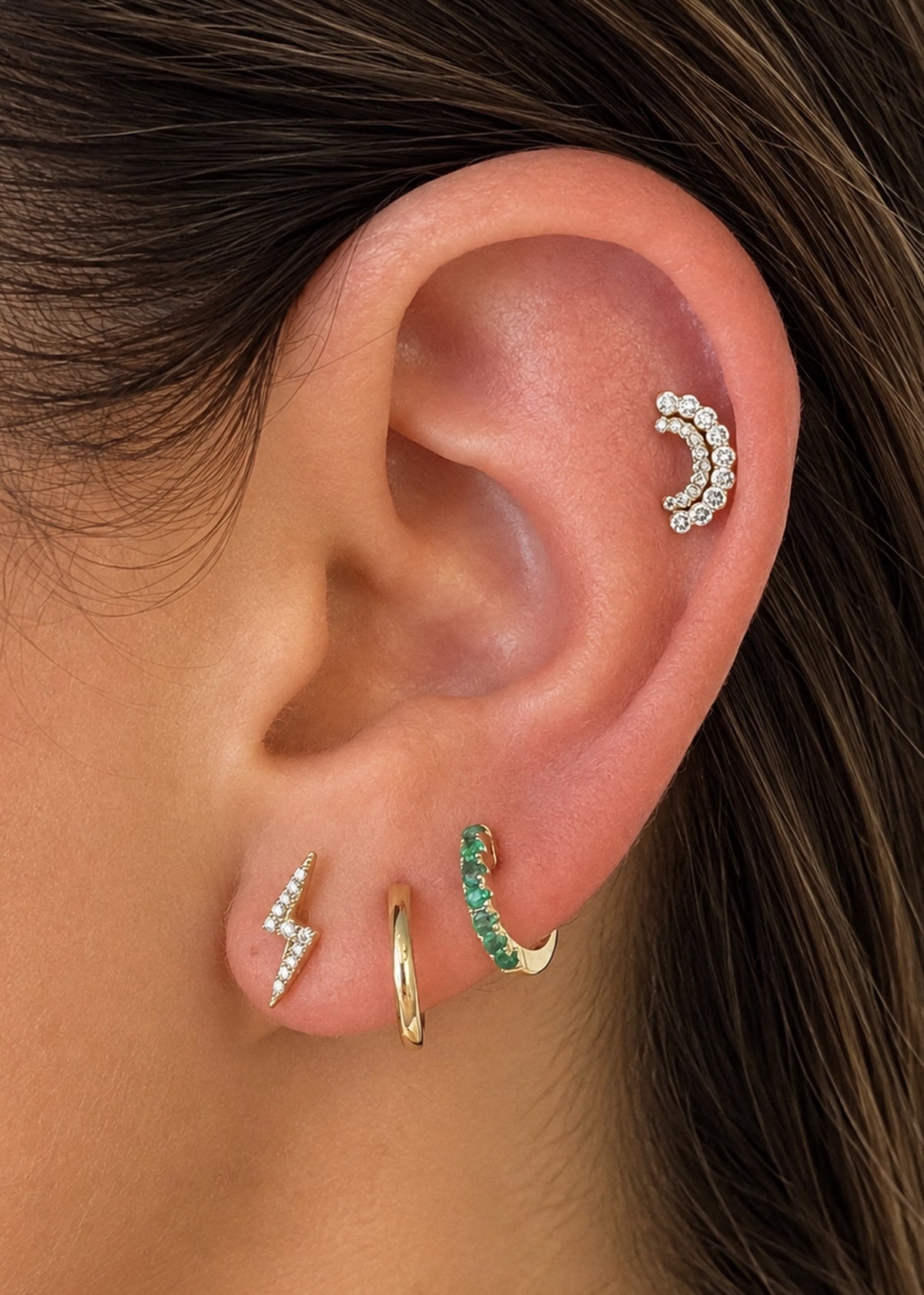 Lune Cachée Threaded Flat Back Earring