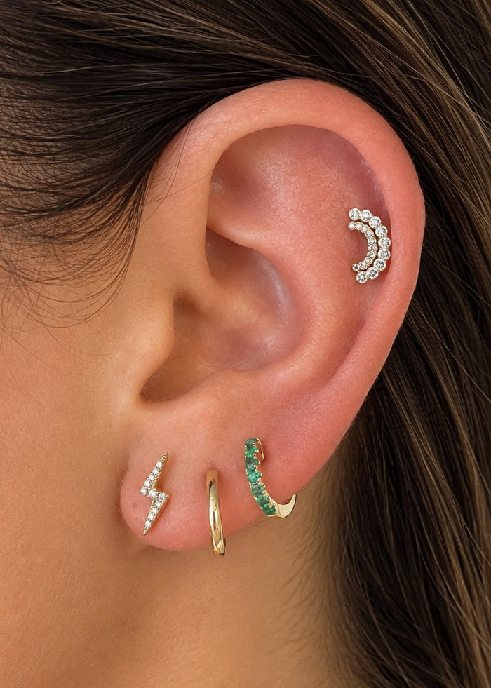 Lune Cachée Threaded Flat Back Earring