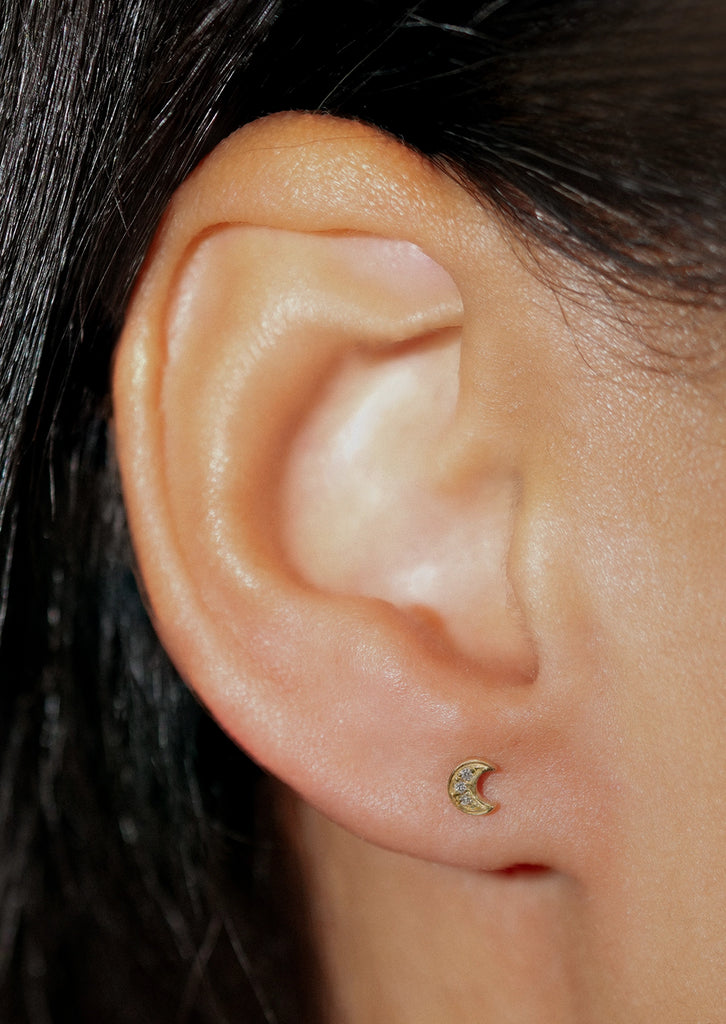 Mini Crescent Threaded Flat Back Earring | Single