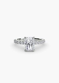 Solitaire with Pavé 6
