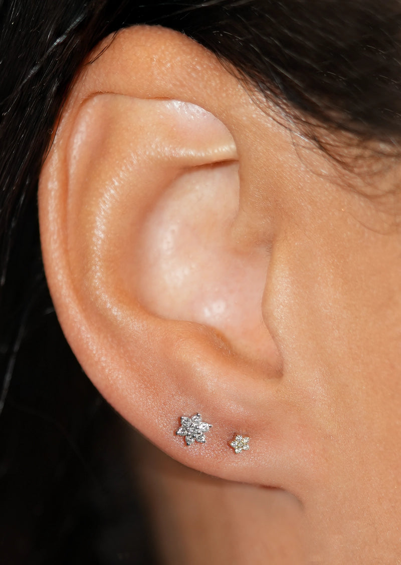 Star Threaded Flat Back Earring | Single