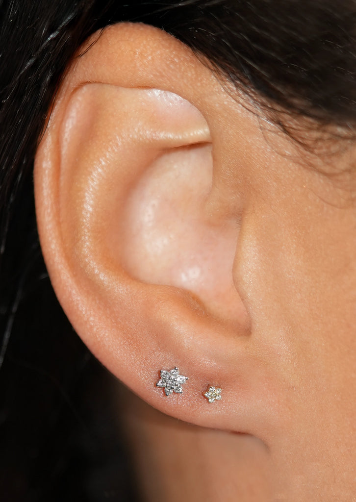 Star Threaded Flat Back Earring | Single